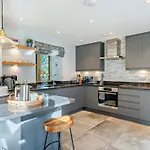 2 Bed In Carnforth Oc-sz093 펜션