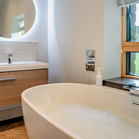 2 Bed In Carnforth Oc-sz093 柯比朗斯代尔